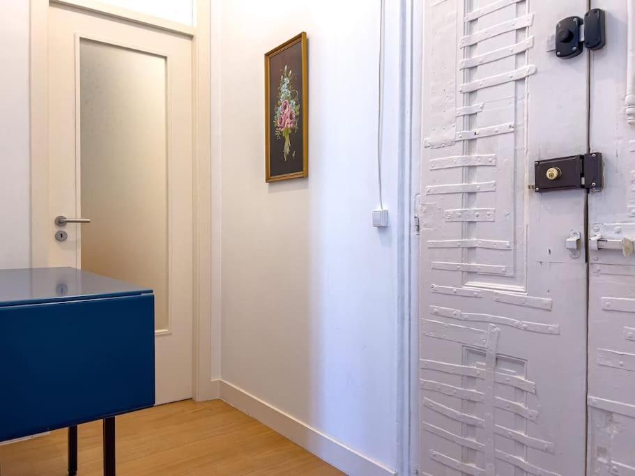 4 Rooms Home In Baixa Lisbon Bagian luar foto